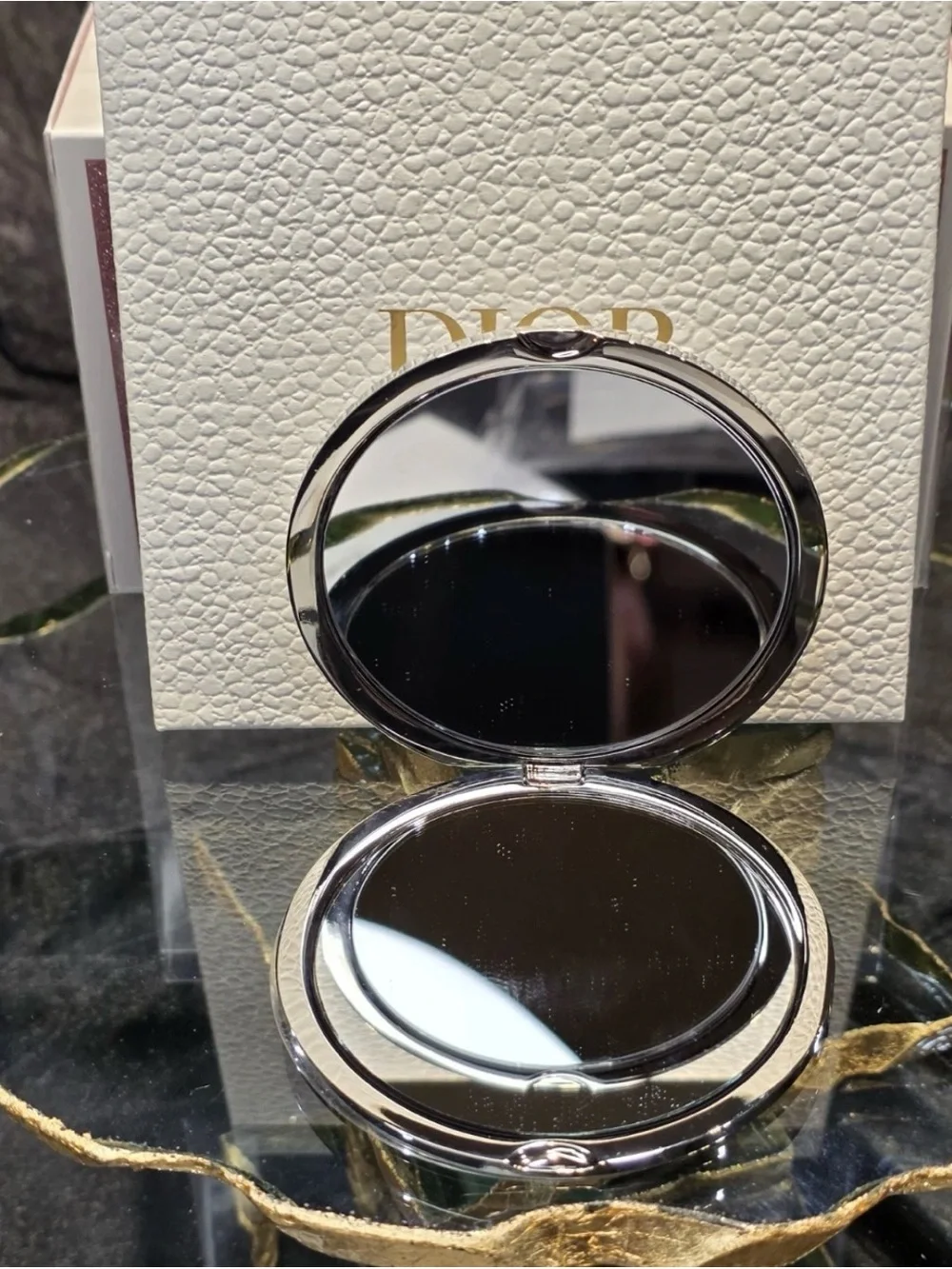 Christian Dior Parfums GWP Compact Mirror CANNAGE Silver